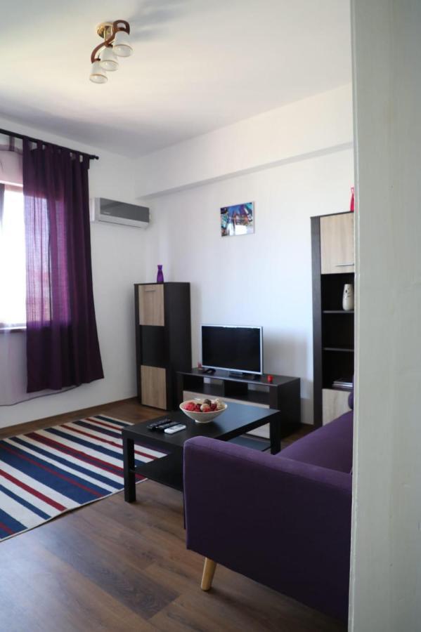 Ultracentral Cozy Apartment Near Old Town Bukares Bagian luar foto
